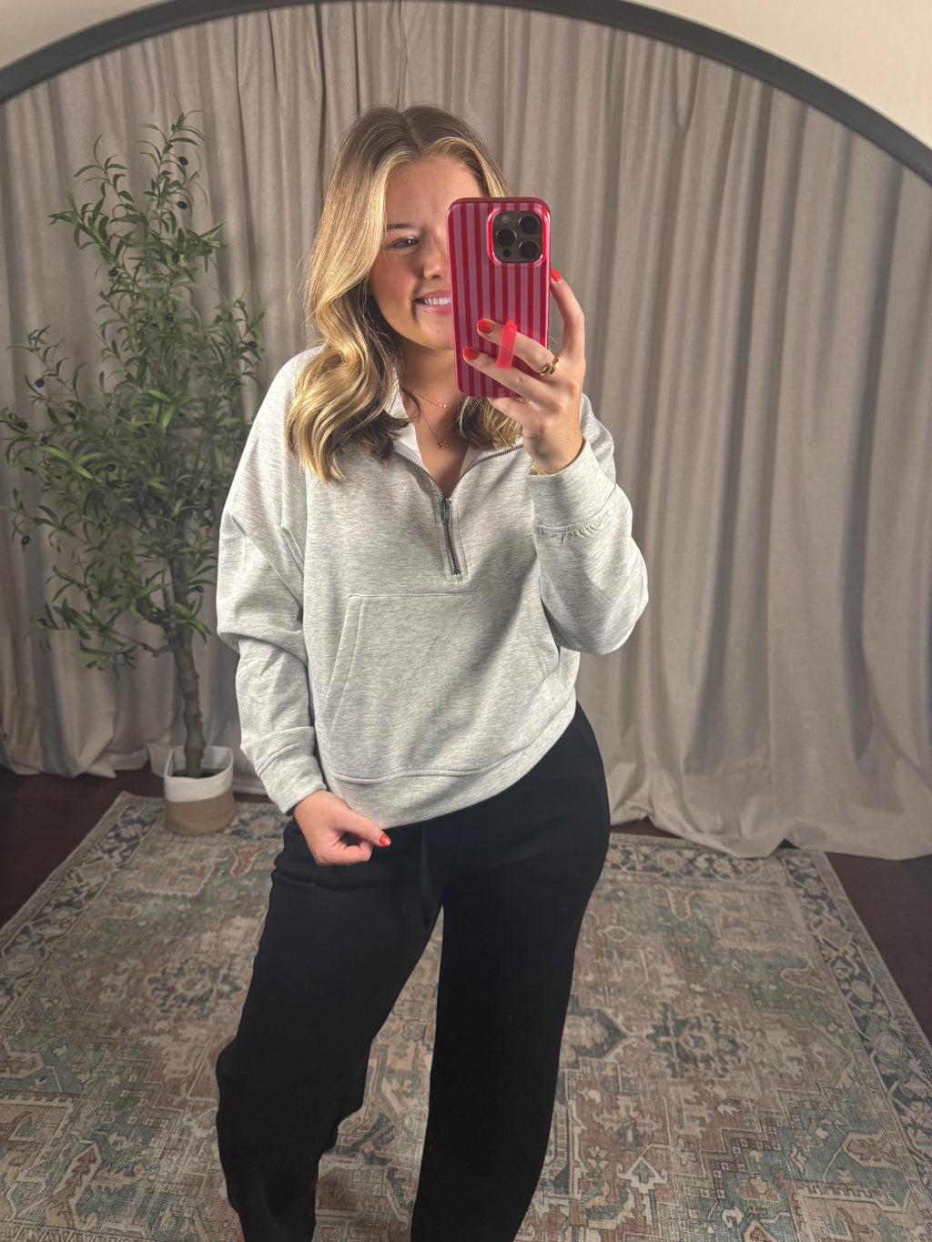 Everyday Escape Pullover