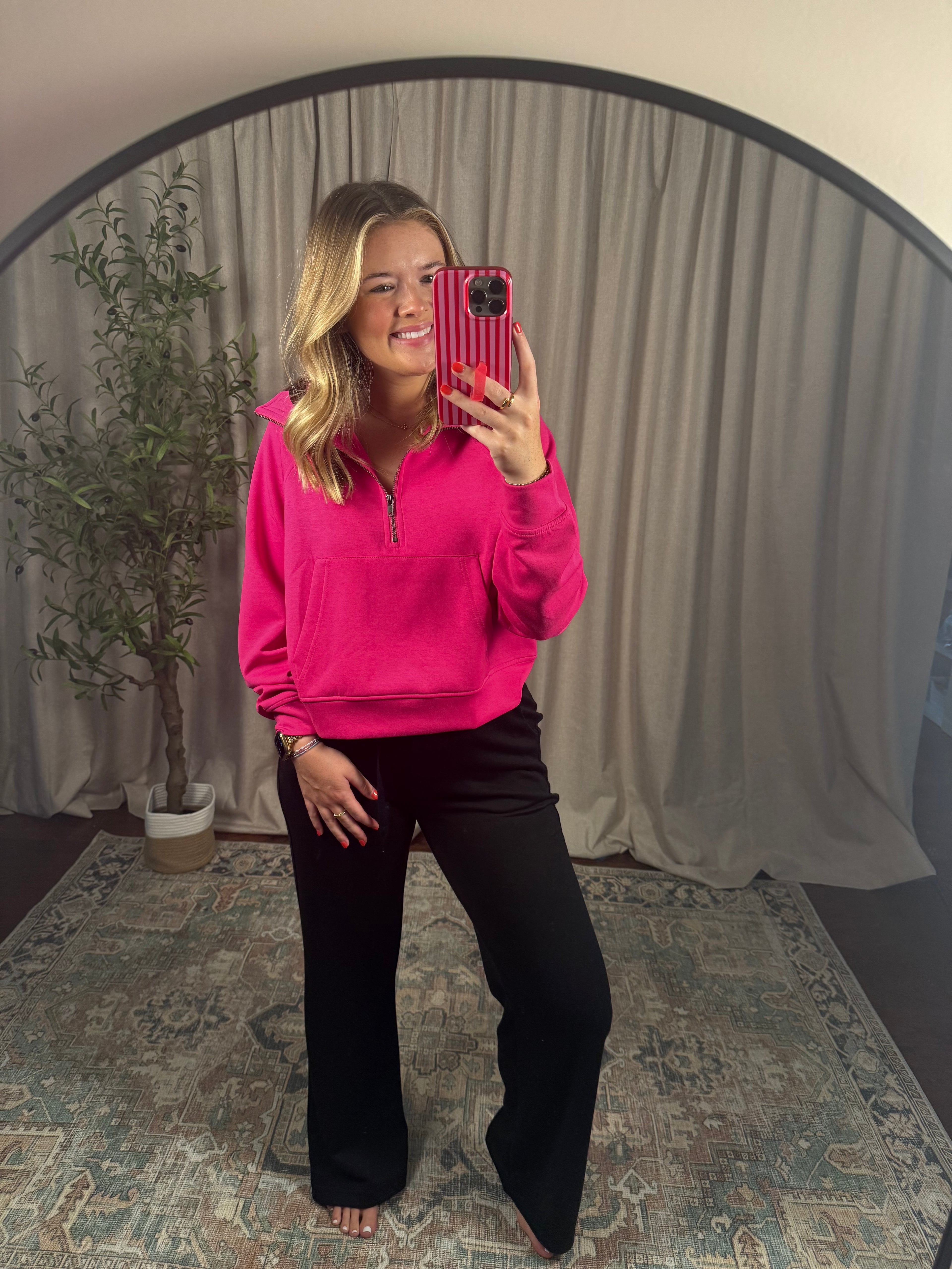 Everyday Escape Pullover